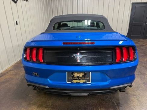 Used 2020 Ford Mustang Premium w/ Pony Package RWD image 10
