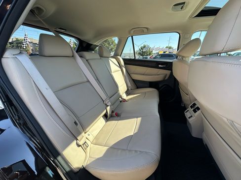 Used 2019 Subaru Outback 2.5i Limited image 18