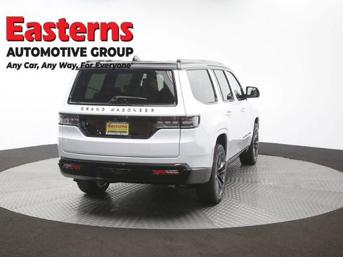 Used 2025 Jeep Grand Wagoneer Series III w/ Rear Seat Video Group 1 AWD/4WD image 45