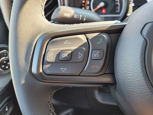 New 2025 Jeep Gladiator Rubicon w/ Convenience Group AWD/4WD image 22
