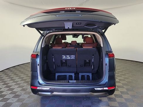 Used 2024 Kia Carnival SX image 6