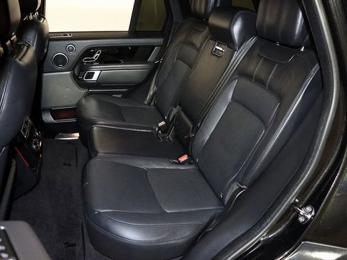 Used 2019 Land Rover Range Rover HSE image 13