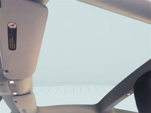 Used 2023 Tesla Model 3 Long Range image 17