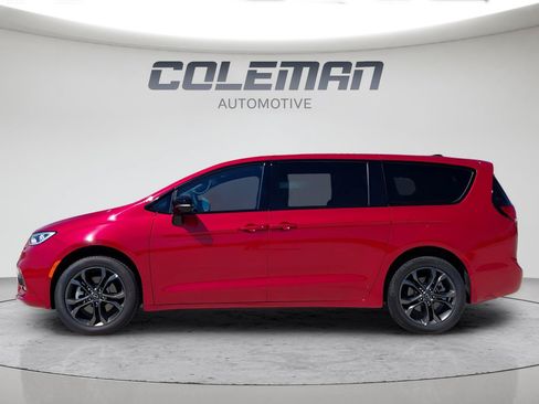 New 2026 Chrysler Pacifica Select AWD/4WD image 7