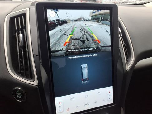 Certified 2024 Ford Edge SEL image 17