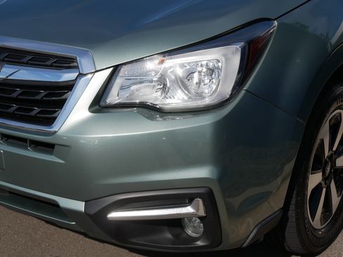 Used 2018 Subaru Forester 2.5i Premium AWD/4WD image 16
