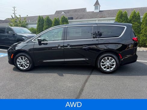 New 2027 Chrysler Pacifica Select AWD/4WD image 7