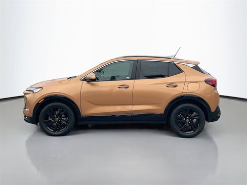 Used 2024 Buick Encore GX Sport Touring image 5