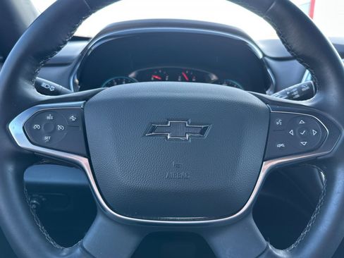 Used 2023 Chevrolet Traverse LT image 35