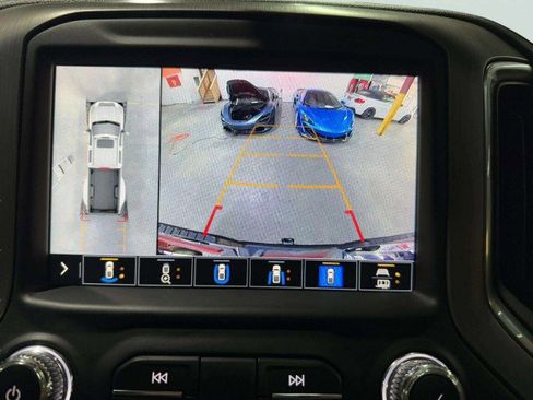 Used 2022 GMC Sierra 3500 Denali w/ Denali Ultimate Package image 25