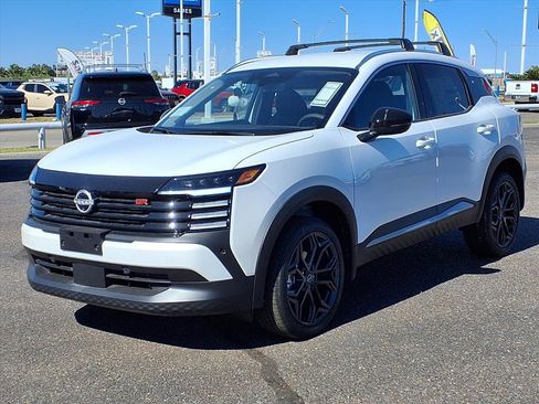 New 2026 Nissan Kicks SR w/ Illumination Package image 3