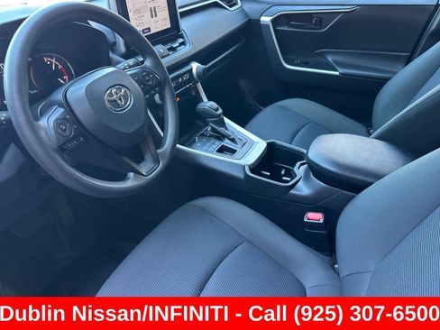 Used 2025 Toyota RAV4 LE AWD/4WD image 10