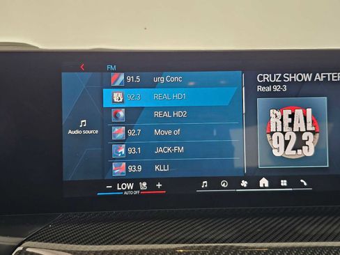 Used 2025 BMW M2 w/ Lighting Package image 27