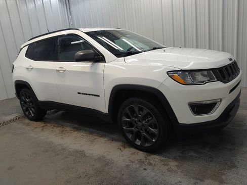 Used 2021 Jeep Compass Latitude image 11