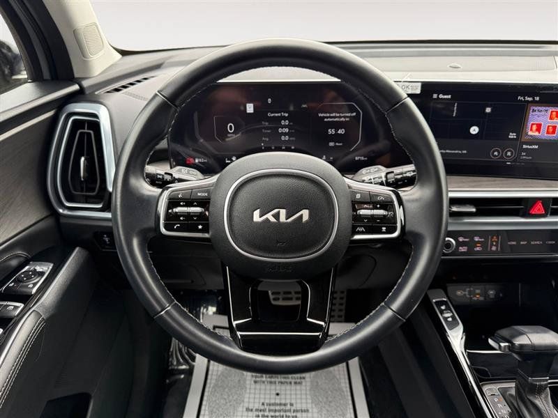 Used 2024 Kia Sorento SX AWD/4WD image 14
