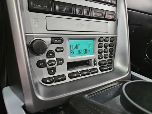 Used 2004 Aston Martin Vanquish RWD image 39