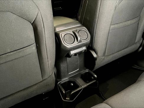 Used 2022 Jeep Wrangler Unlimited Sport image 10