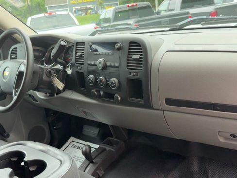 Used 2013 Chevrolet Silverado 3500 W/T w/ Snow Plow Prep Package AWD/4WD image 12