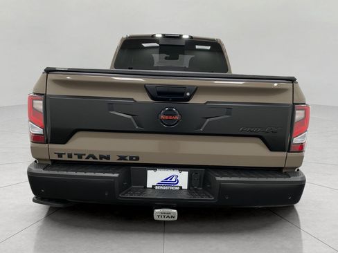 Used 2021 Nissan Titan PRO-4X w/ Pro-4x Convenience Package AWD/4WD image 6