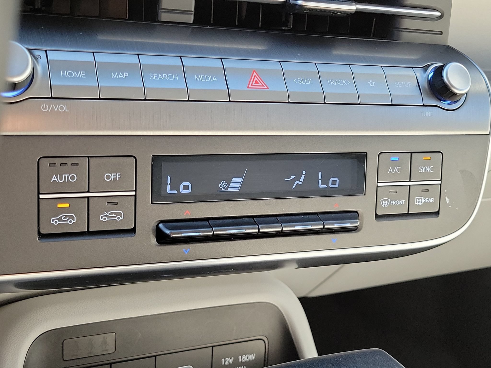 Used 2025 Hyundai Kona SEL AWD/4WD image 19