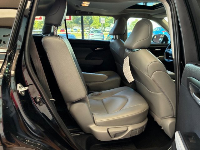 Used 2026 Toyota Highlander XLE AWD/4WD image 26