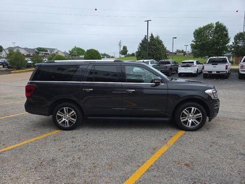 Used 2024 Ford Expedition Max Limited RWD image 6