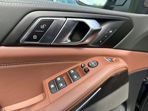 New 2026 BMW X5 xDrive50e w/ Executive Package image 19