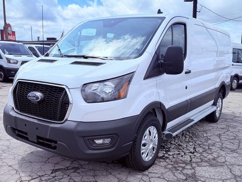 Used 2025 Ford Transit 250 Low Roof w/ Exterior Upgrade Package RWD image 4