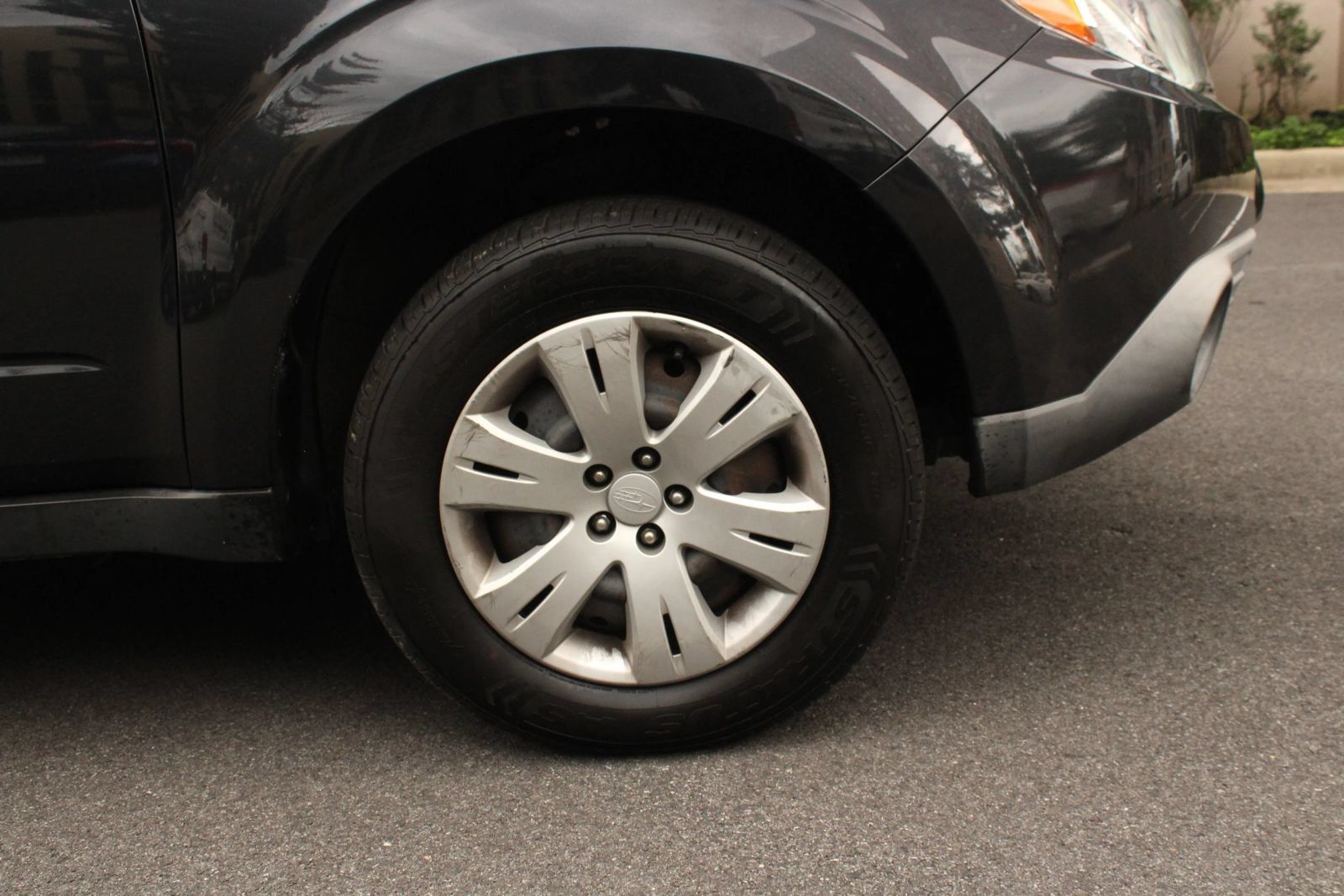 Used 2010 Subaru Forester 2.5X AWD/4WD image 4