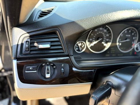 Used 2013 BMW 528i Sedan image 29