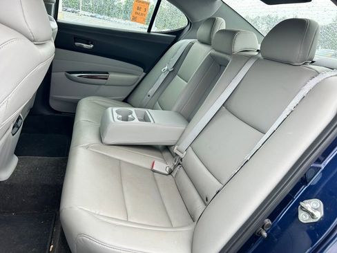 Used 2015 Acura TLX FWD image 14