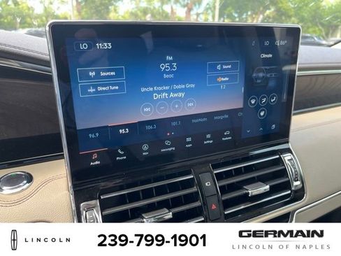 Used 2024 Lincoln Navigator Reserve AWD/4WD image 20