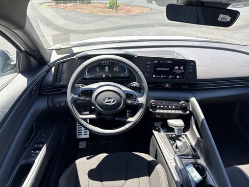 New 2026 Hyundai Elantra Sport FWD image 14