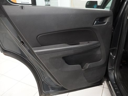 Used 2014 Chevrolet Equinox LS FWD image 24