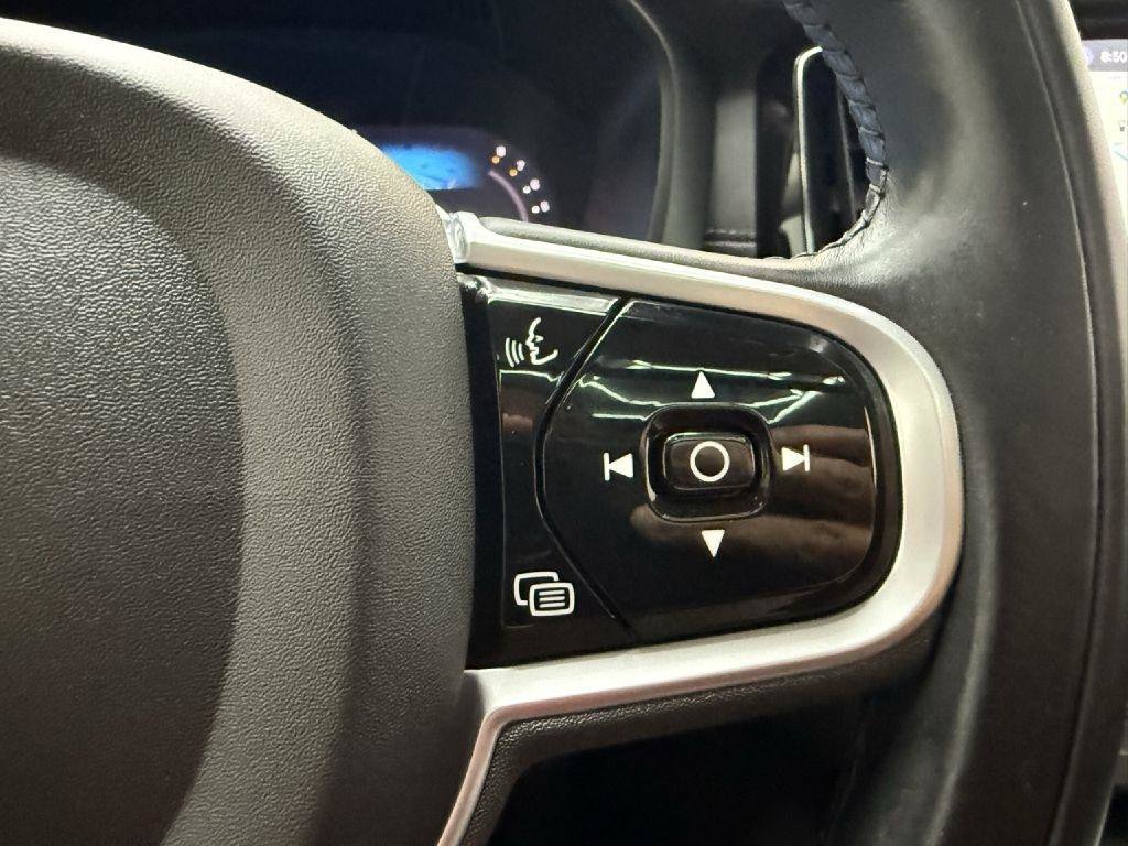 Used 2022 Volvo XC60 B6 Inscription w/ Advanced Package AWD/4WD image 15