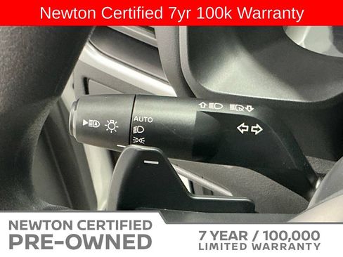 Used 2025 Nissan Rogue S FWD image 29