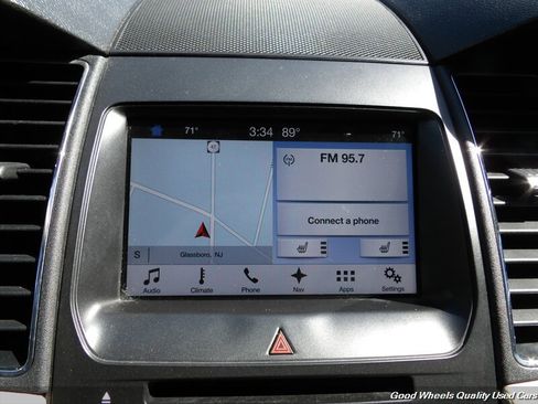 Used 2017 Ford Taurus SEL w/ Equipment Group 201A FWD image 21