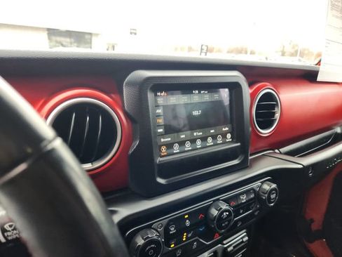 Used 2020 Jeep Wrangler Rubicon w/ Cold Weather Group image 11