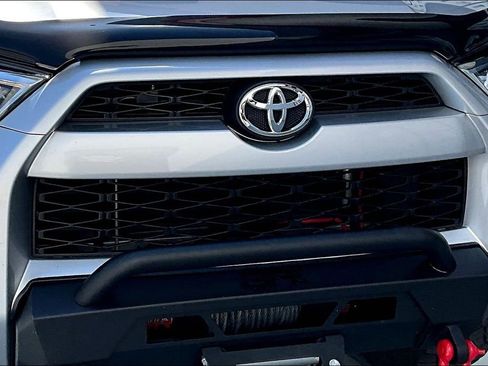 Used 2019 Toyota 4Runner TRD Off-Road Premium image 30
