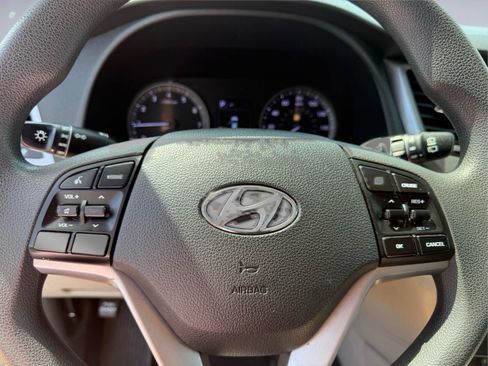 Used 2018 Hyundai Tucson SE AWD/4WD image 28