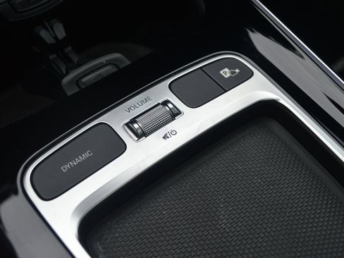 Certified 2025 Mercedes-Benz GLA 250 image 29