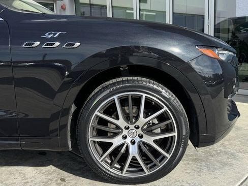 Certified 2022 Maserati Levante GT image 11