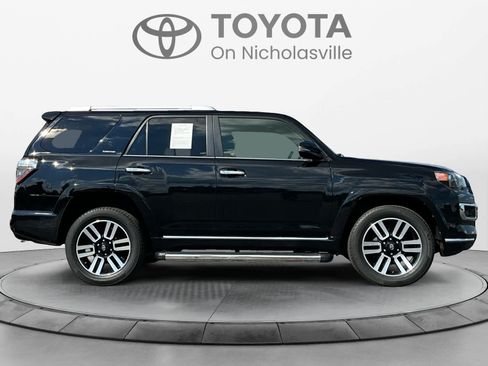 Used 2018 Toyota 4Runner Limited AWD/4WD image 6