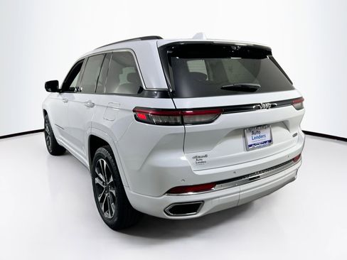 Used 2022 Jeep Grand Cherokee Overland w/ Luxury Tech Group IV image 7