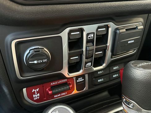 New 2026 Jeep Gladiator Willys image 22