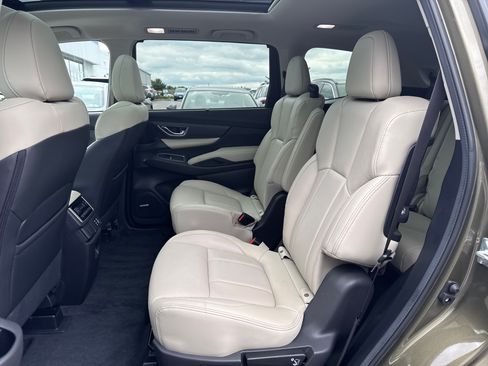 Used 2025 Subaru Ascent Limited AWD/4WD image 19