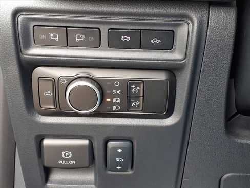 Used 2024 Ford F150 Lightning Lariat image 24