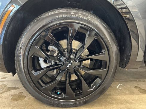 Certified 2023 Kia Sorento SX AWD/4WD image 30