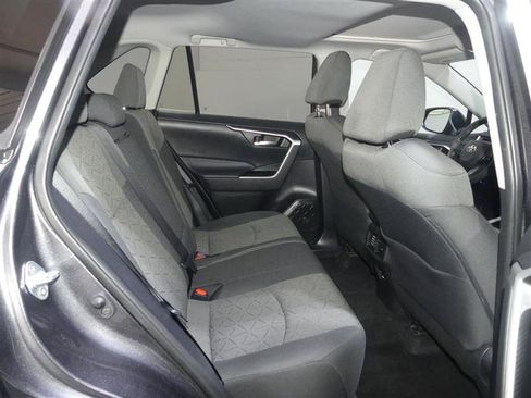 Used 2021 Toyota RAV4 XLE w/ Convenience Package AWD/4WD image 28