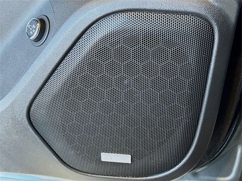 Used 2020 GMC Acadia Denali w/ Denali Ultimate Package image 19